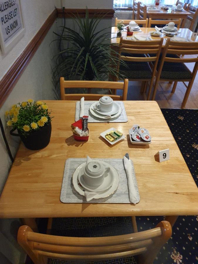 Golden Sands Hotel - St Chad'S Road Μπλάκπουλ Εξωτερικό φωτογραφία